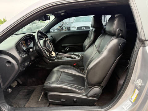 2016 Dodge Challenger SXT