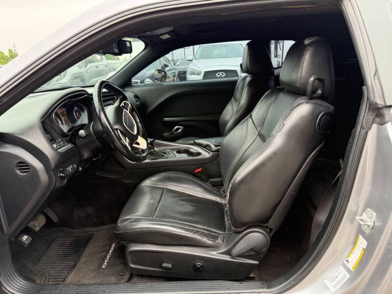 2016 Dodge Challenger SXT