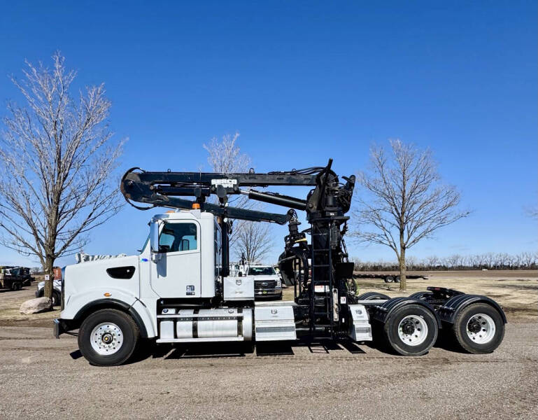 2017 Freightliner 122SD