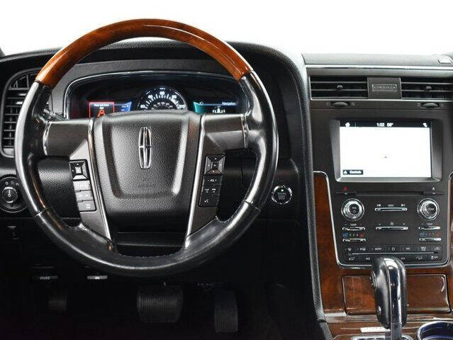 2017 Lincoln Navigator L Select