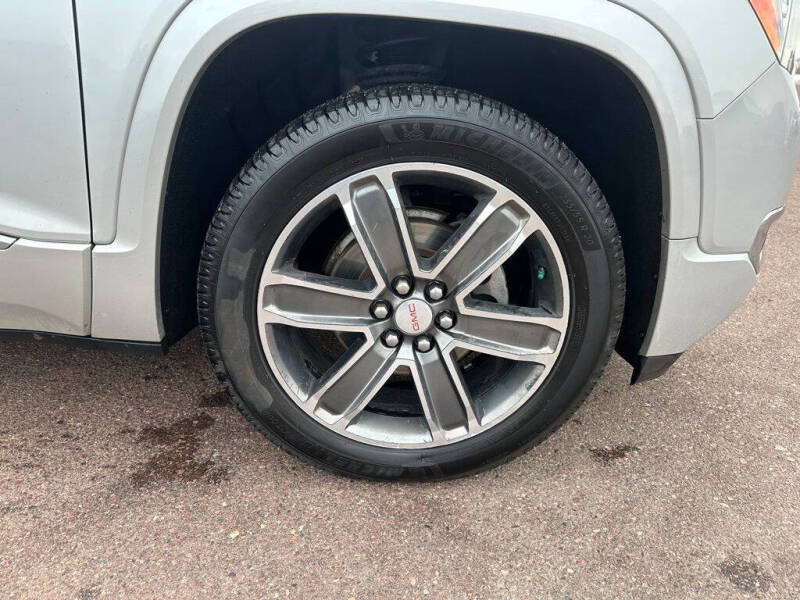 2017 GMC Acadia Denali