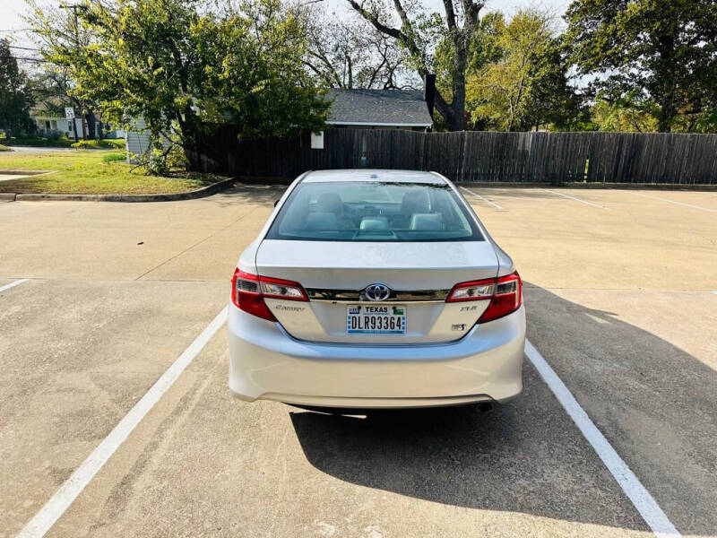 2014 Toyota Camry Hybrid