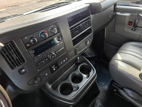 2023 GMC Savana 2500