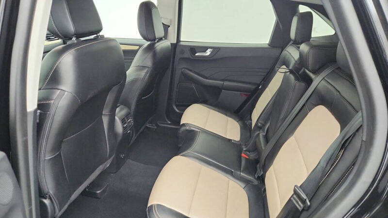 2021 Ford Escape Hybrid Titanium