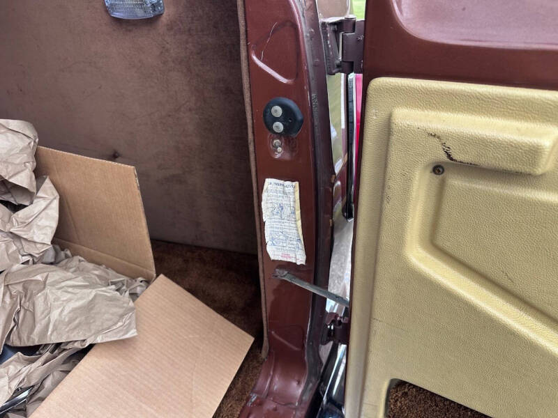 1984 Dodge Ram Van