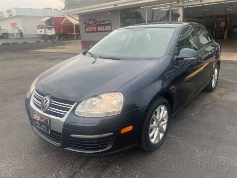2010 Volkswagen Jetta for sale at PETE'S AUTO SALES LLC - Middletown in Middletown OH