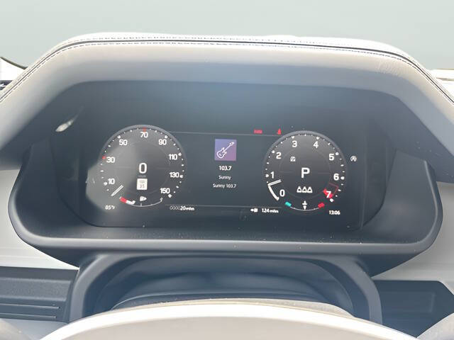 2025 Land Rover Defender 90 P400 X-Dynamic SE