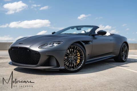 2022 Aston Martin DBS