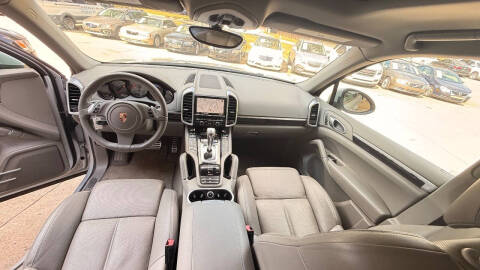 2011 Porsche Cayenne S Hybrid