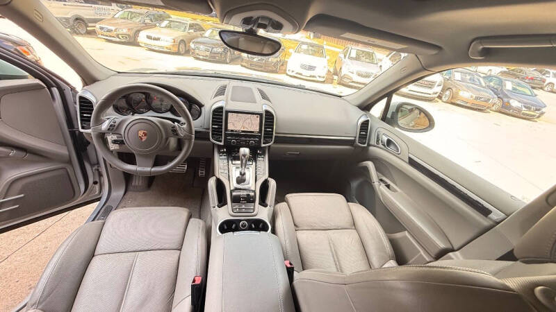 2011 Porsche Cayenne S Hybrid