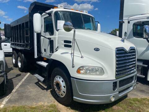 2010 Mack Pinnacle for sale at Vehicle Network - Impex Heavy Metal in Greensboro NC