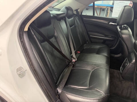 2016 Chrysler 300 Limited