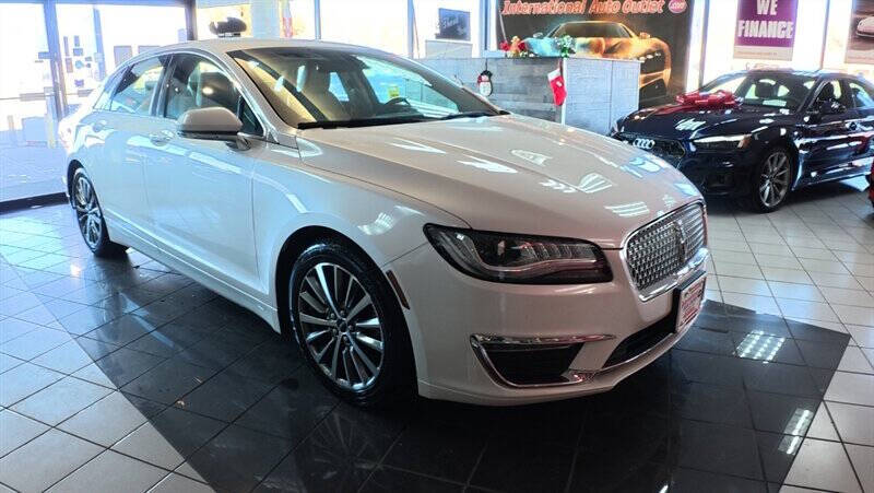 2020 Lincoln MKZ Standard