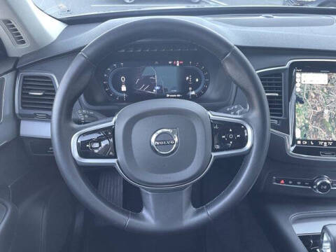 2025 Volvo XC90 B5 Core Bright Theme