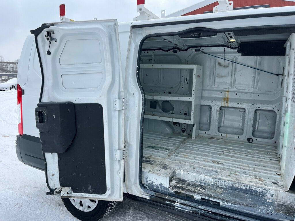 2017 Ford Transit 23