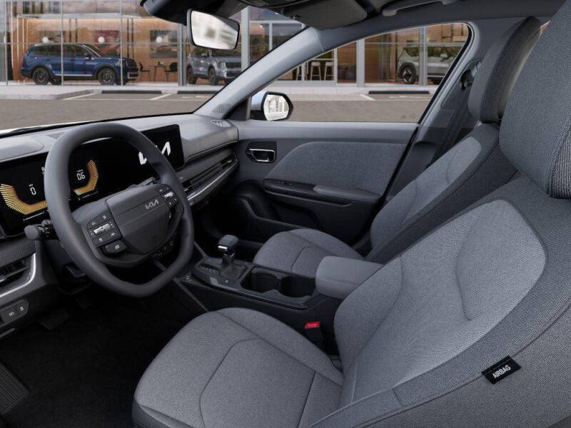 2025 Kia K4 LX