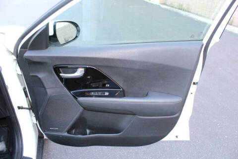 2017 Kia Niro EX
