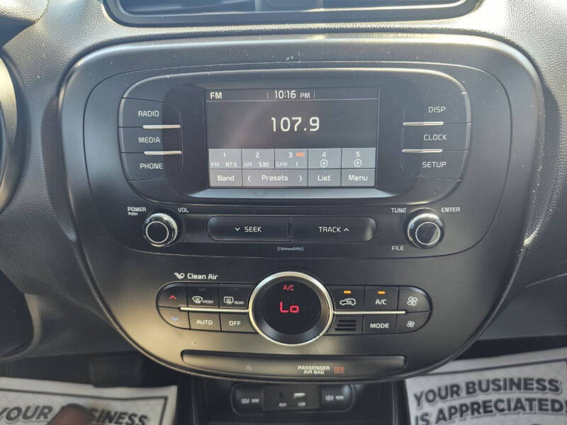 2017 Kia Soul +