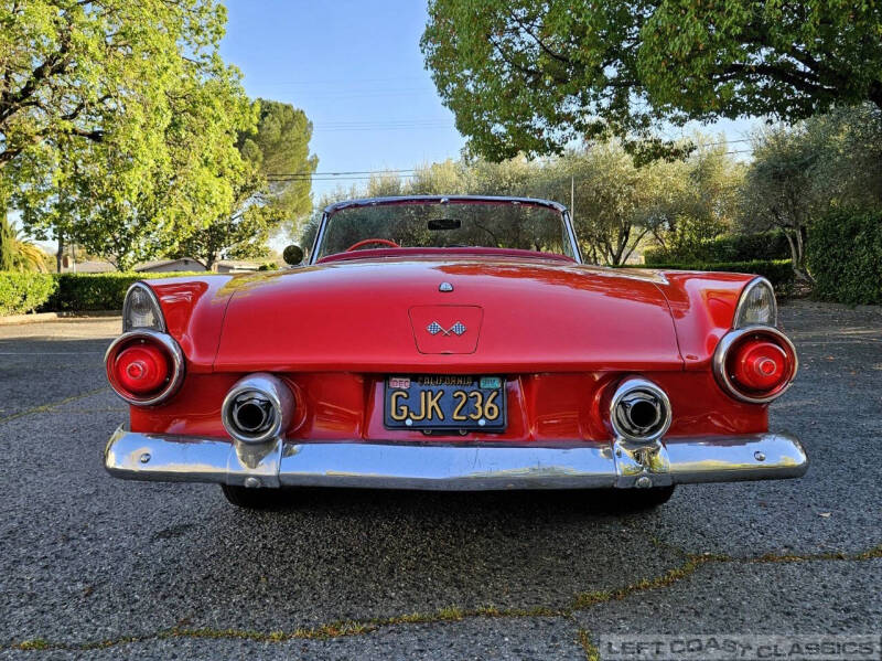 1955 Ford Thunderbird