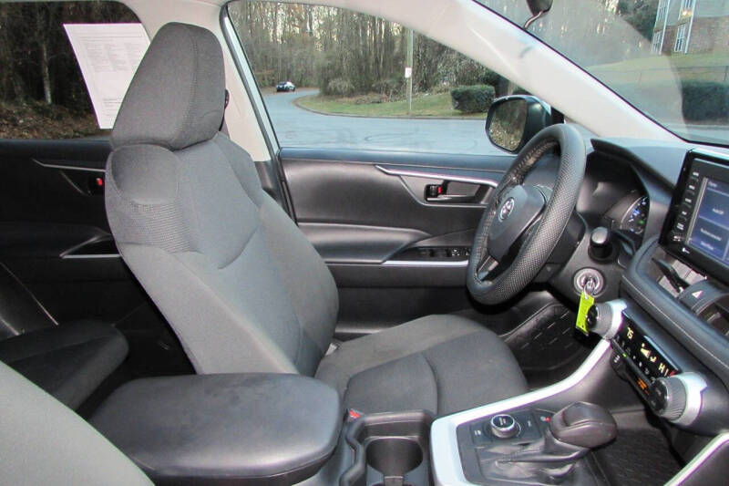 2021 Toyota RAV4 Hybrid LE