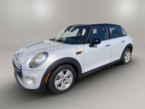 2015 MINI Hardtop 4 Door Cooper