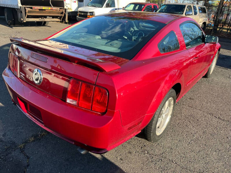 2006 Ford Mustang GT Deluxe photo 6