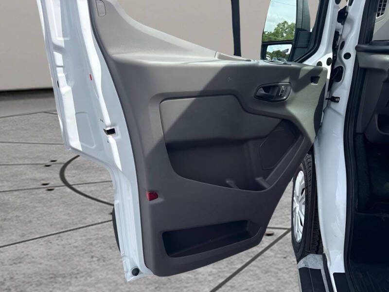 2025 Ford Transit