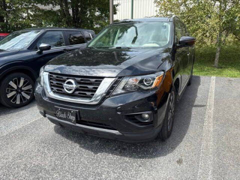 2020 Nissan Pathfinder Platinum