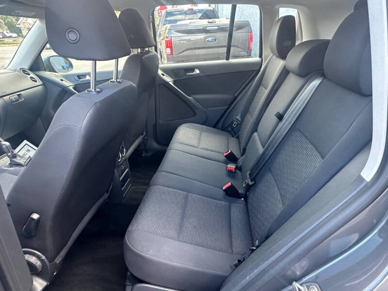 2015 Volkswagen Tiguan S 4Motion