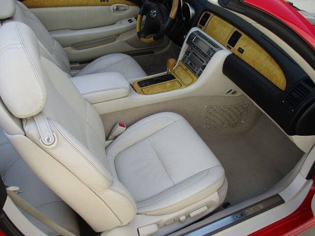 2005 Lexus SC 430