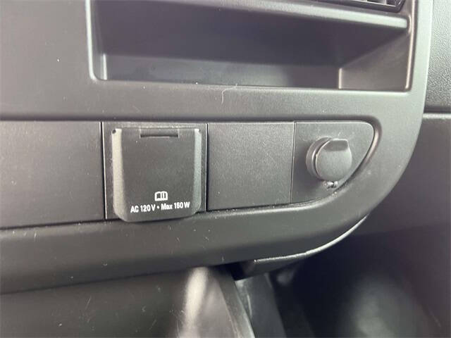 2023 Chevrolet Express 2500