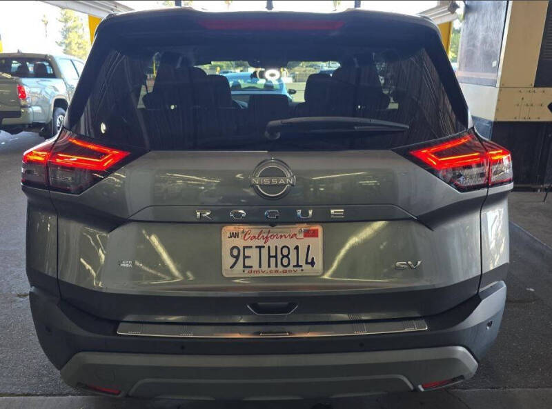2023 Nissan Rogue SV