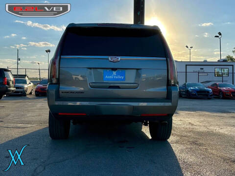 2020 Cadillac Escalade Luxury