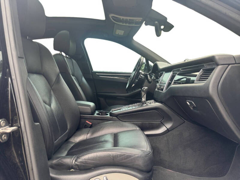 2017 Porsche Macan S