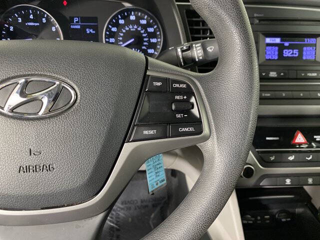 2018 Hyundai Elantra SE