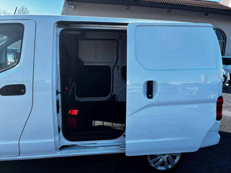 2021 Nissan NV200