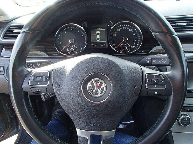 2013 Volkswagen CC VR6 4Motion Executive