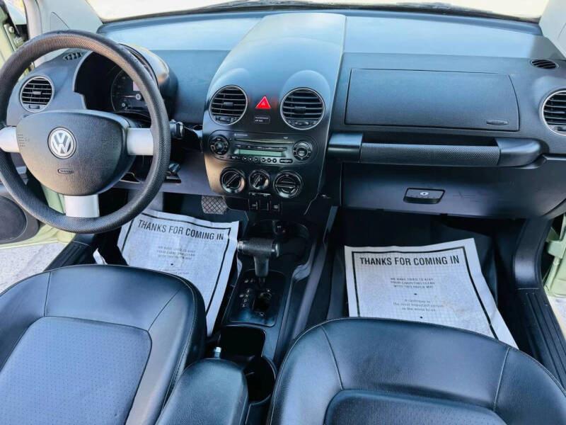 2008 Volkswagen New Beetle