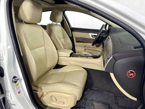 2012 Jaguar XF