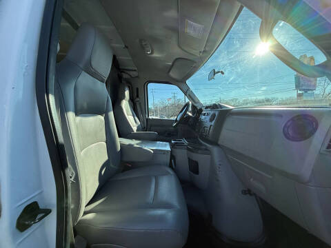 2014 Ford E-Series E-250