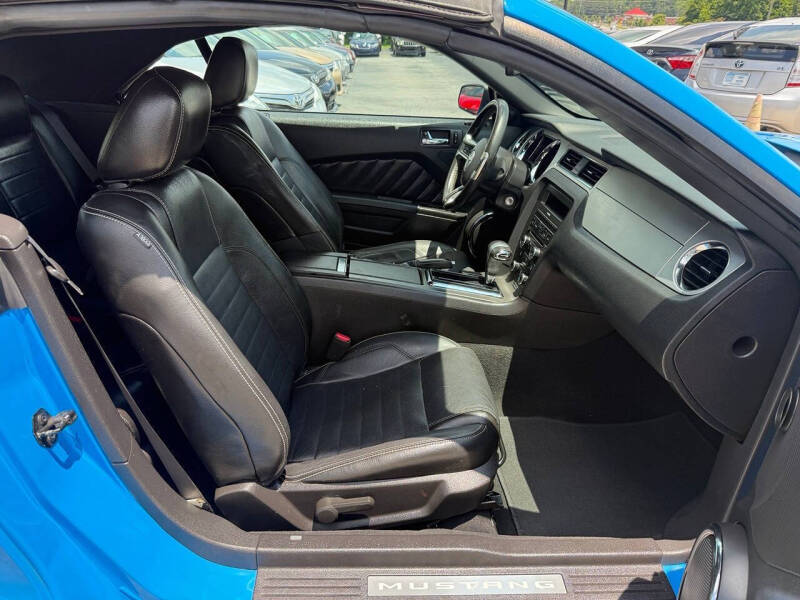 2010 Ford Mustang V6 Premium