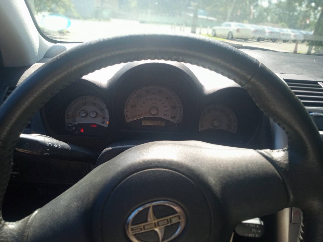 White 2005 Scion tC Base 2dr Hatchback 8