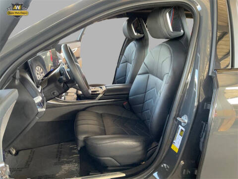 2023 BMW 7 Series 740i