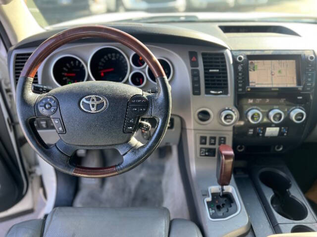 2011 Toyota Sequoia Platinum