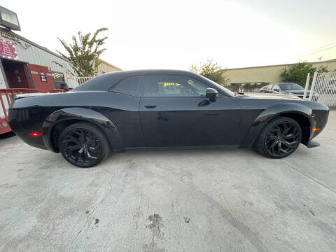 2021 Dodge Challenger SXT