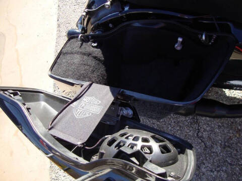 2017 Harley-Davidson STREETGLIDE CVO