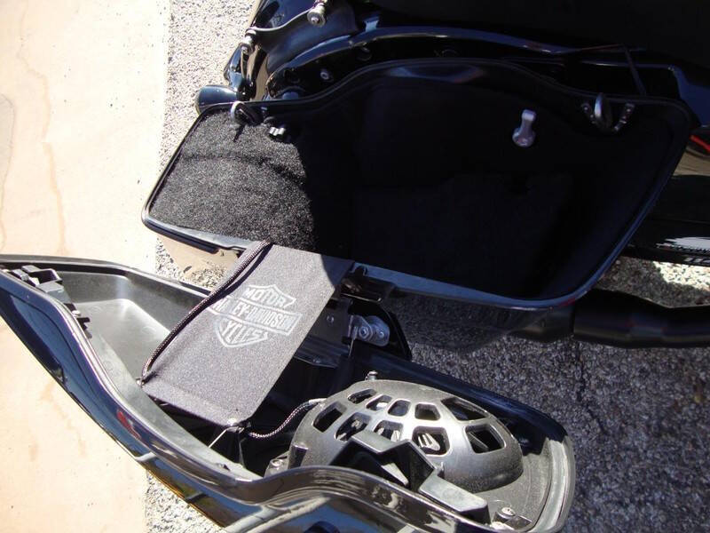 2017 Harley-Davidson STREETGLIDE CVO