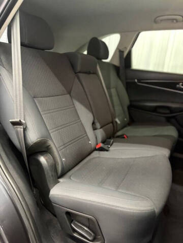 2017 Kia Sorento LX