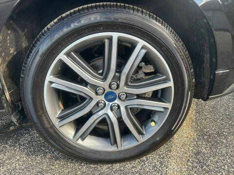 2019 Ford Edge Titanium