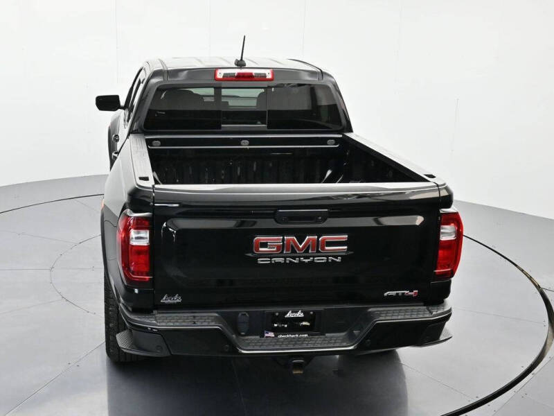 2024 GMC Canyon AT4